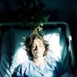 An imaginative branching tree diagram with glowing nodes representing ideas and thoughts, digital brain-like connections, vibrant colors, futuristic style, symbolizing AI-powered creative thinking and structured problem-solving.